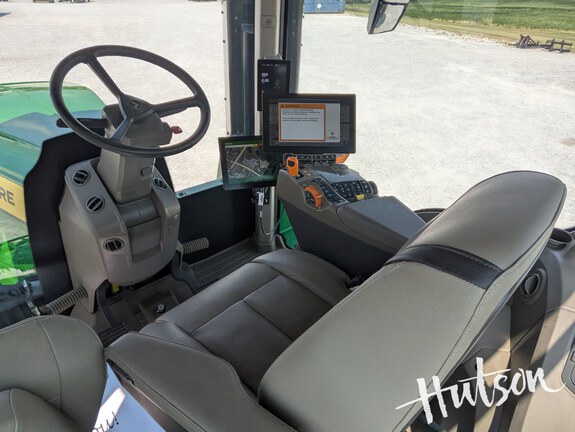 Photo of 2025 John Deere 9R 440
