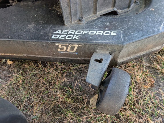  Cub Cadet ZT1 50 - Photo8