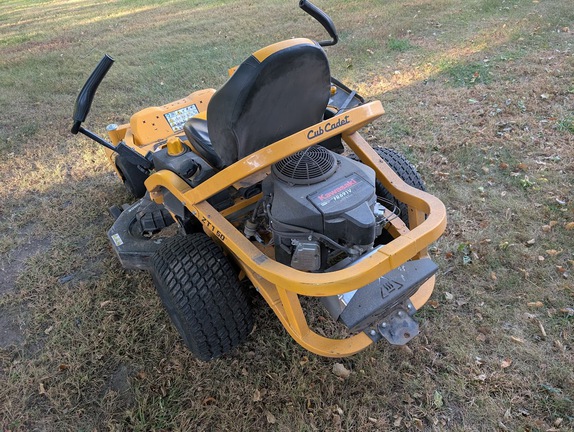  Cub Cadet ZT1 50 - Photo7