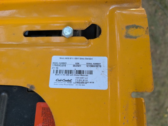  Cub Cadet ZT1 50 - Photo10