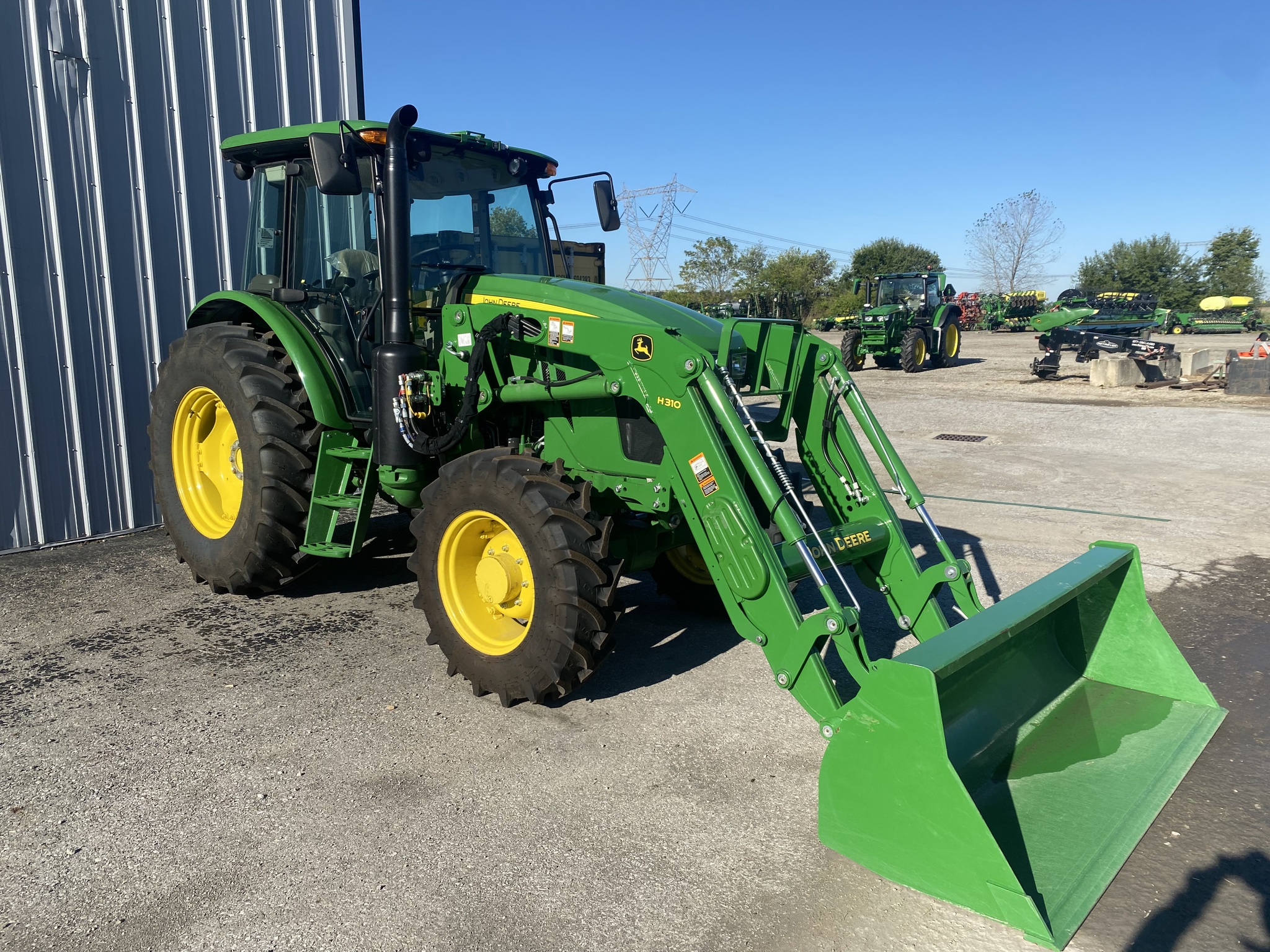 2023 John Deere 6120E Image 2