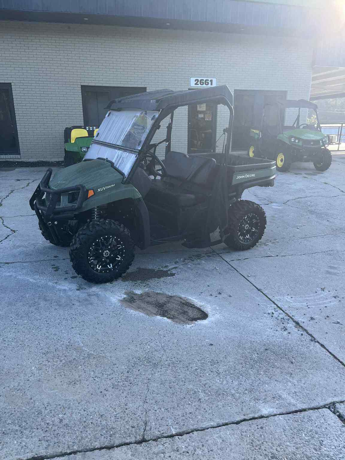 2025 John Deere XUV 590M Image 2