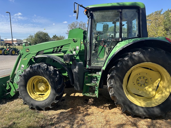 2012 John Deere 6125M Photo 3