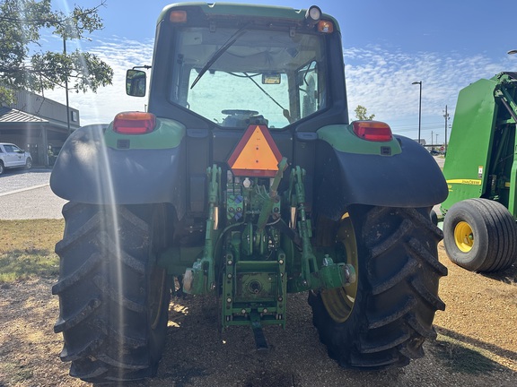 2012 John Deere 6125M Photo 4
