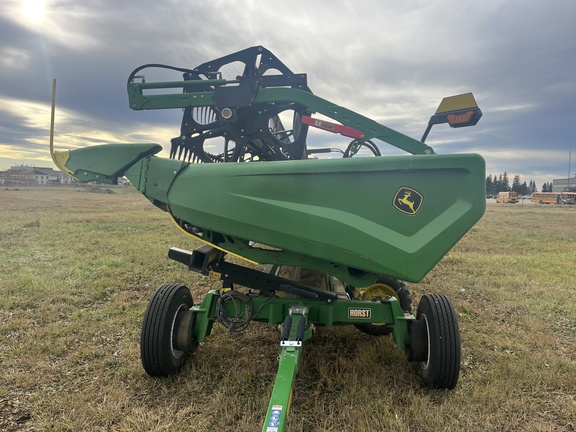 Used 2025 John Deere HDR 50 Combine Platforms at Horizon Ag & Turf in High Prairie, AB - Photo2