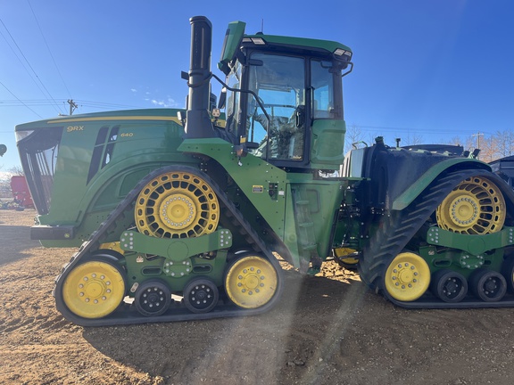 Used 2025 John Deere 9RX 640 Track Tractors at Horizon Ag & Turf in High Prairie, AB - Photo3