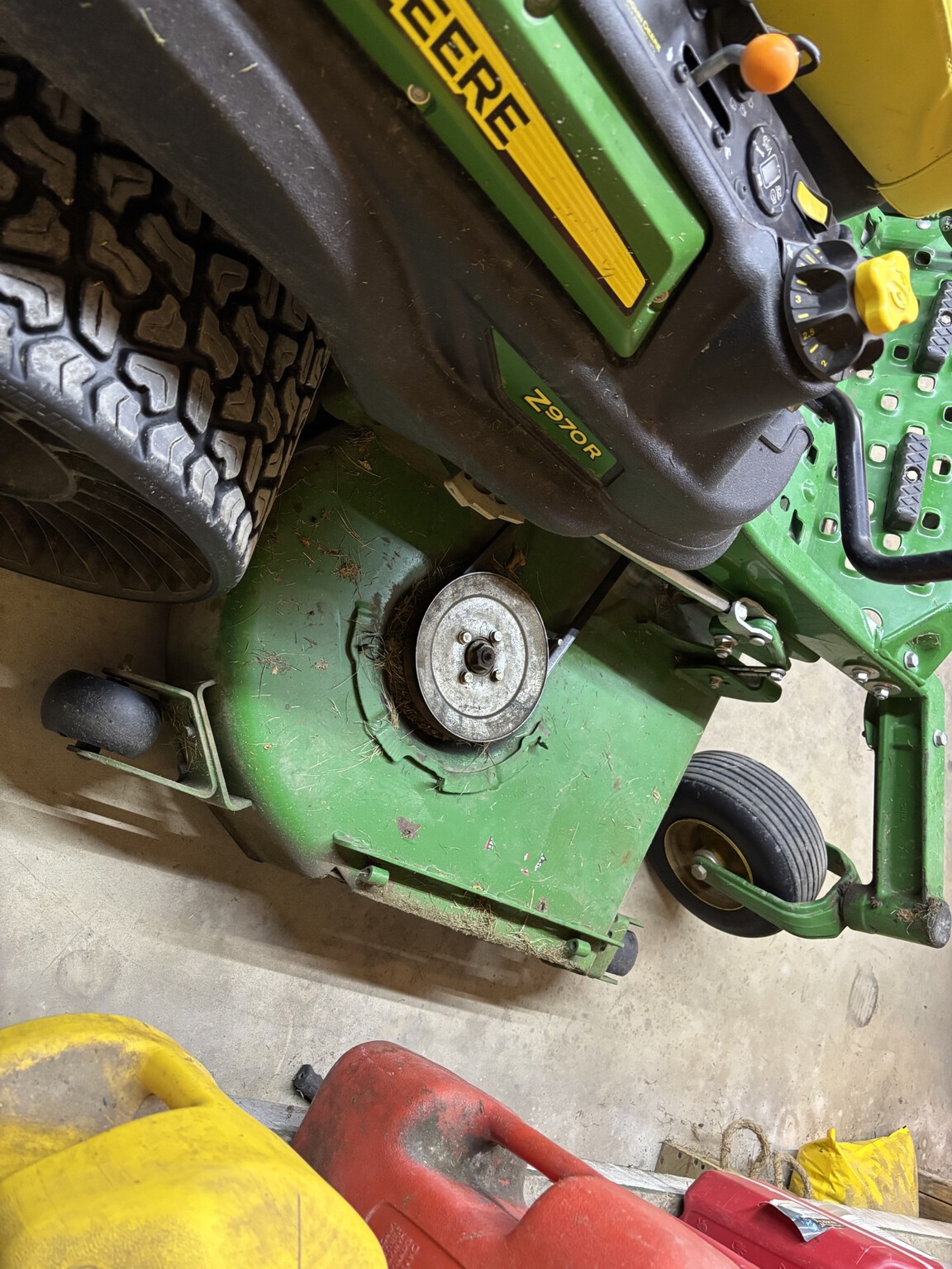 2020 John Deere Z970R Image 4