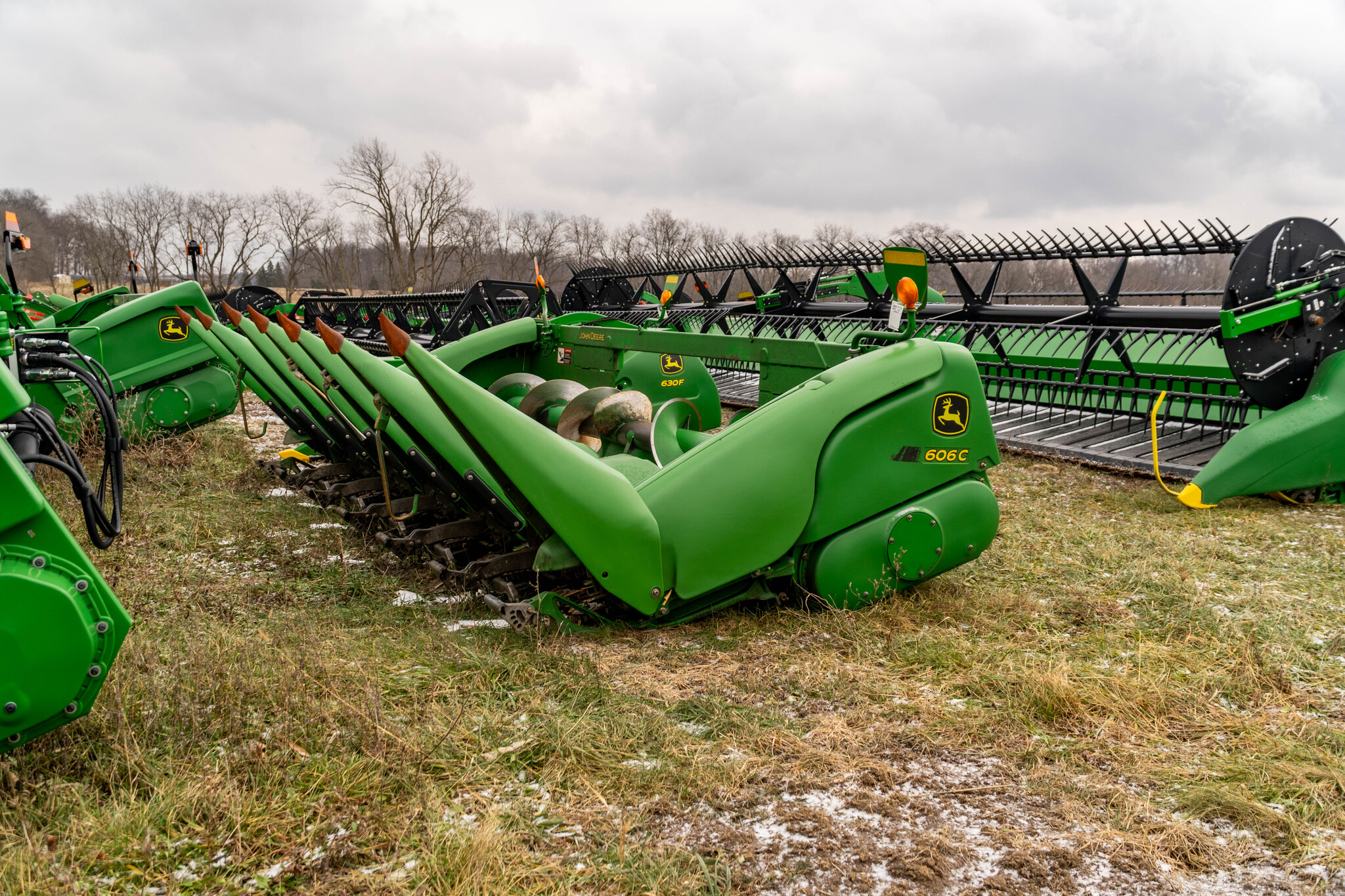 Used 2009 John Deere 606C Corn and Row Crop headers at Koenig Equipment in Anna, OH - PhotoXL0