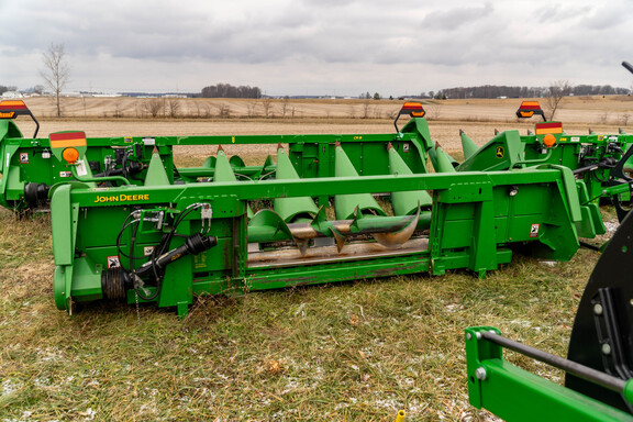 Used 2009 John Deere 606C Corn and Row Crop headers at Koenig Equipment in Anna, OH - Photo3