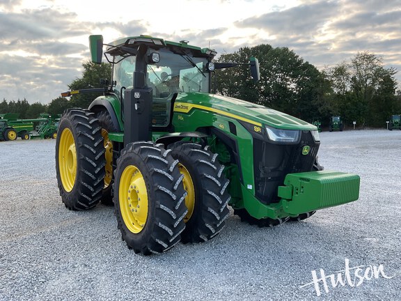 Photo of 2023 John Deere 8R 410