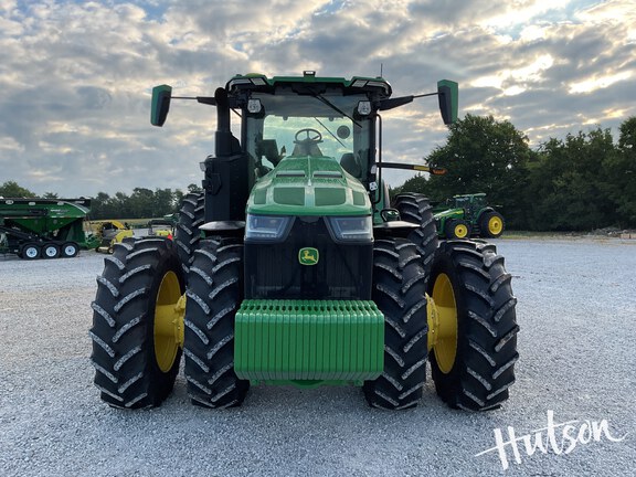 Photo of 2023 John Deere 8R 410