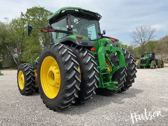 Photo of 2023 John Deere 8R 410