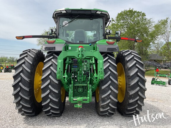 Photo of 2023 John Deere 8R 410