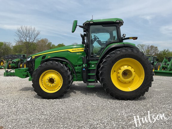 Photo of 2023 John Deere 8R 410