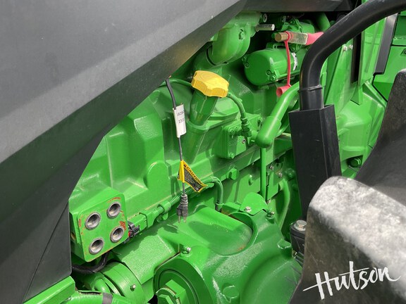 Photo of 2023 John Deere 8R 410