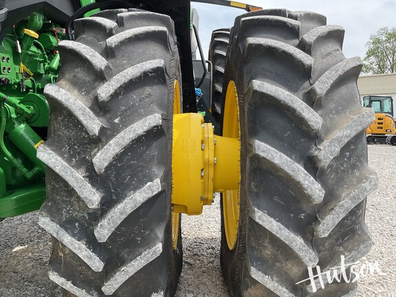 Photo of 2023 John Deere 8R 410