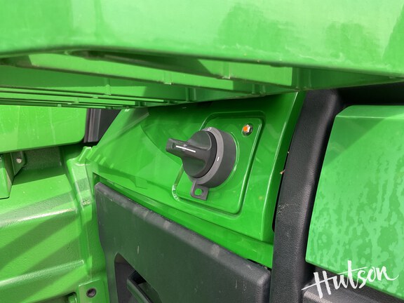 Photo of 2023 John Deere 8R 410