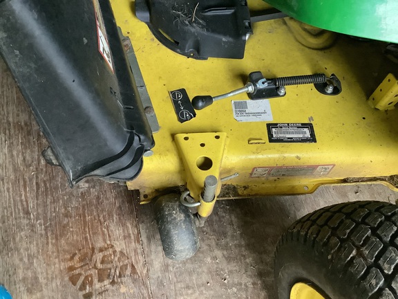 Photo of 2018 John Deere X584