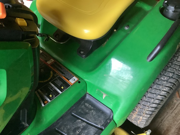 Photo of 2018 John Deere X584