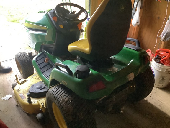 Photo of 2018 John Deere X584