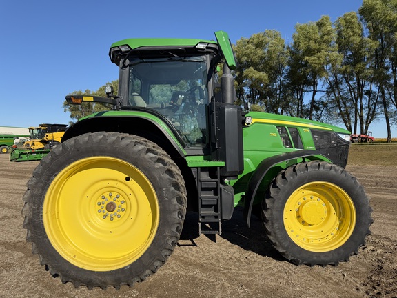 2024 John Deere 7R 210 - Photo2