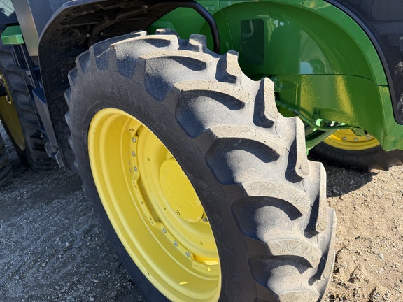 2024 John Deere 7R 210 - Photo12