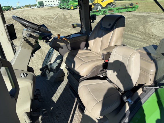 2024 John Deere 7R 210 - Photo25