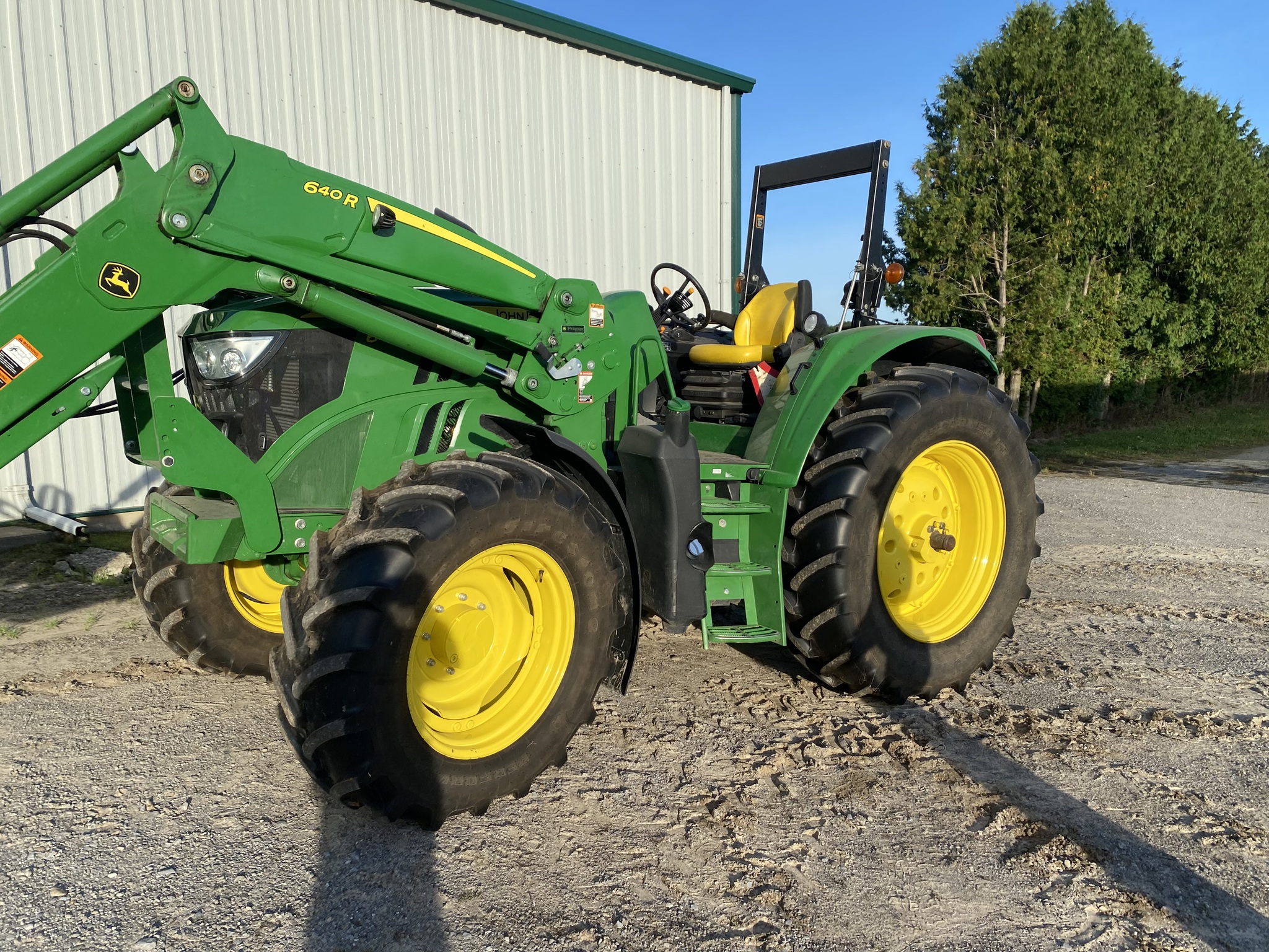 2017 John Deere 6130M Image 2