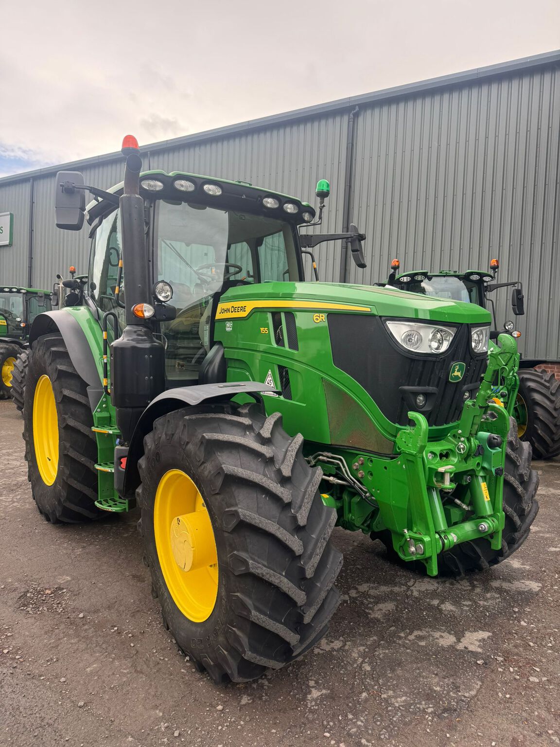 2022 John Deere 6R 155