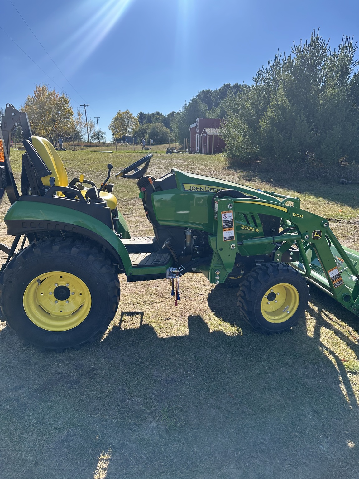 2020 John Deere 2025R
