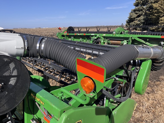 2010 John Deere 620F - Photo10