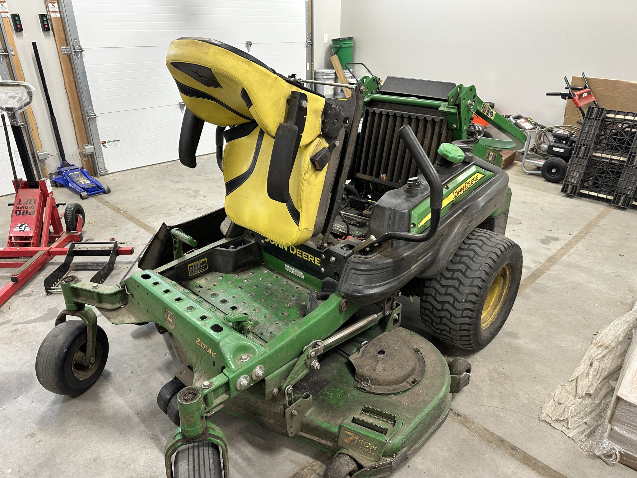  2019 John Deere Z994R at Heritage Tractor in Monmouth, IL
