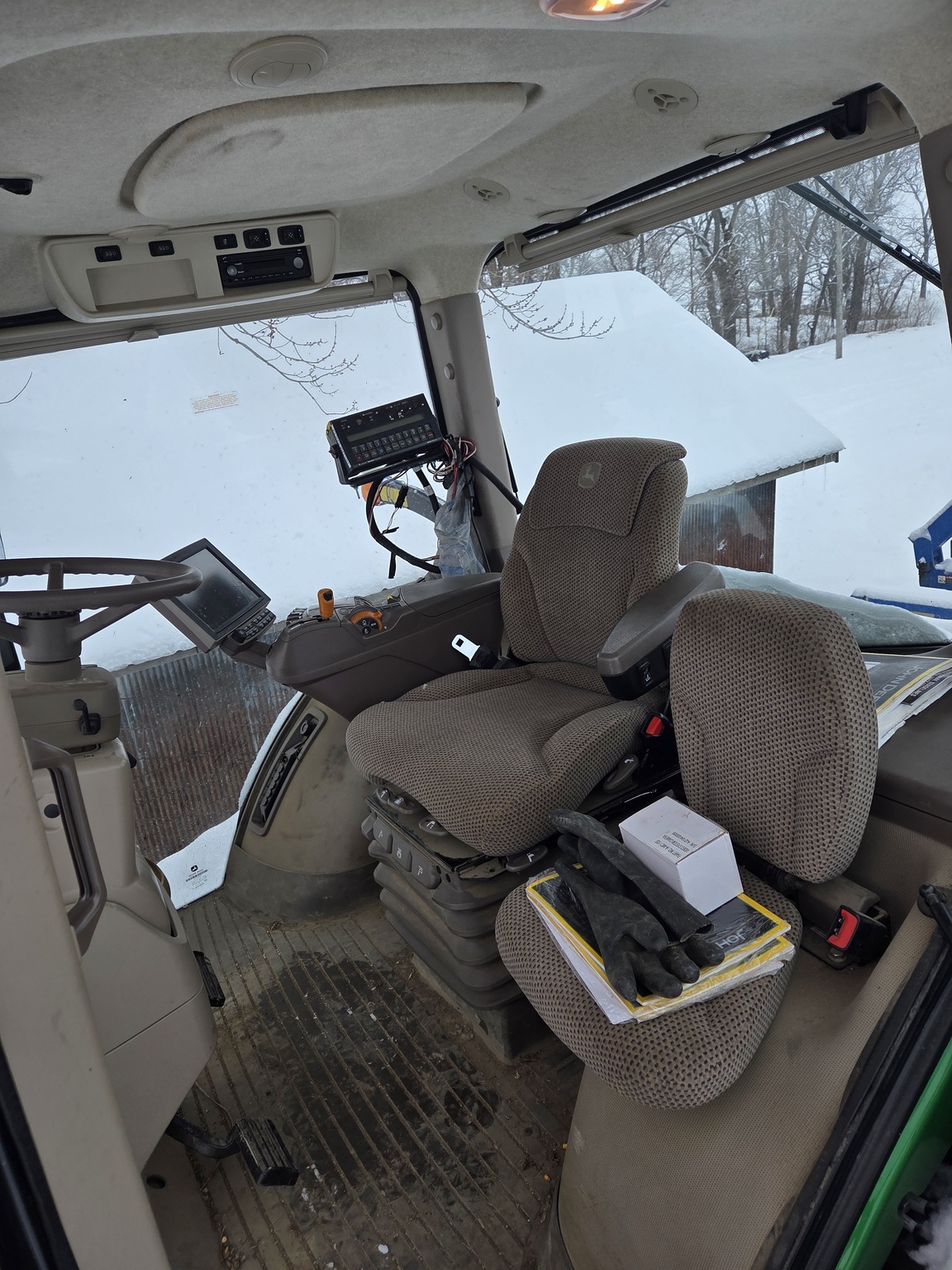  2019 John Deere 8370RT at Heritage Tractor in Lacon, IL