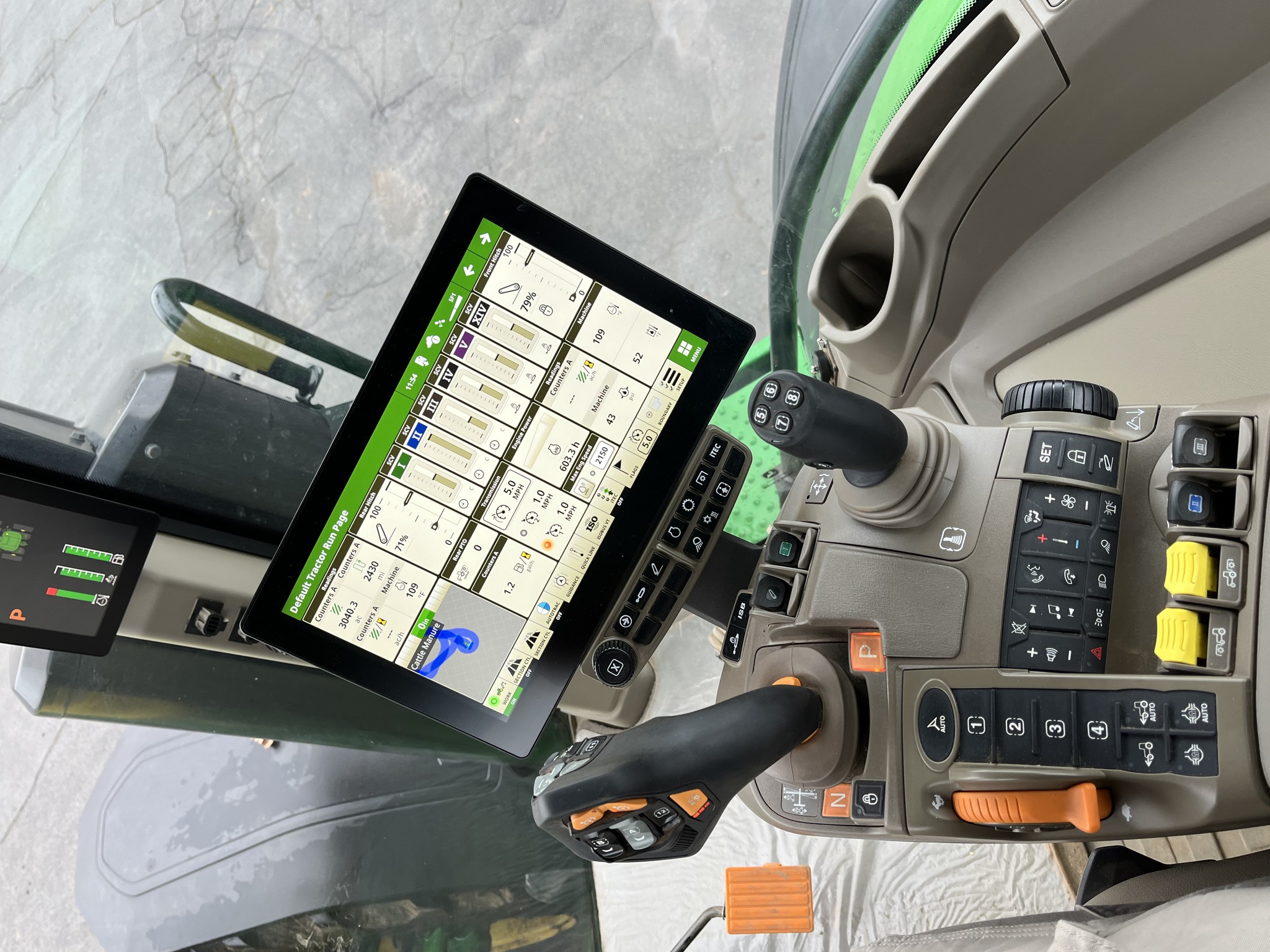 2024 John Deere 8R 410 Image 8