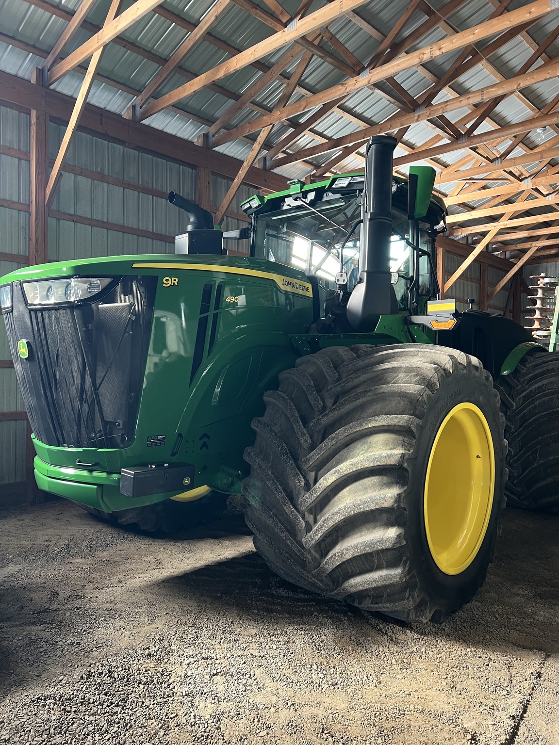 2023 John Deere 9R 490 Image 1
