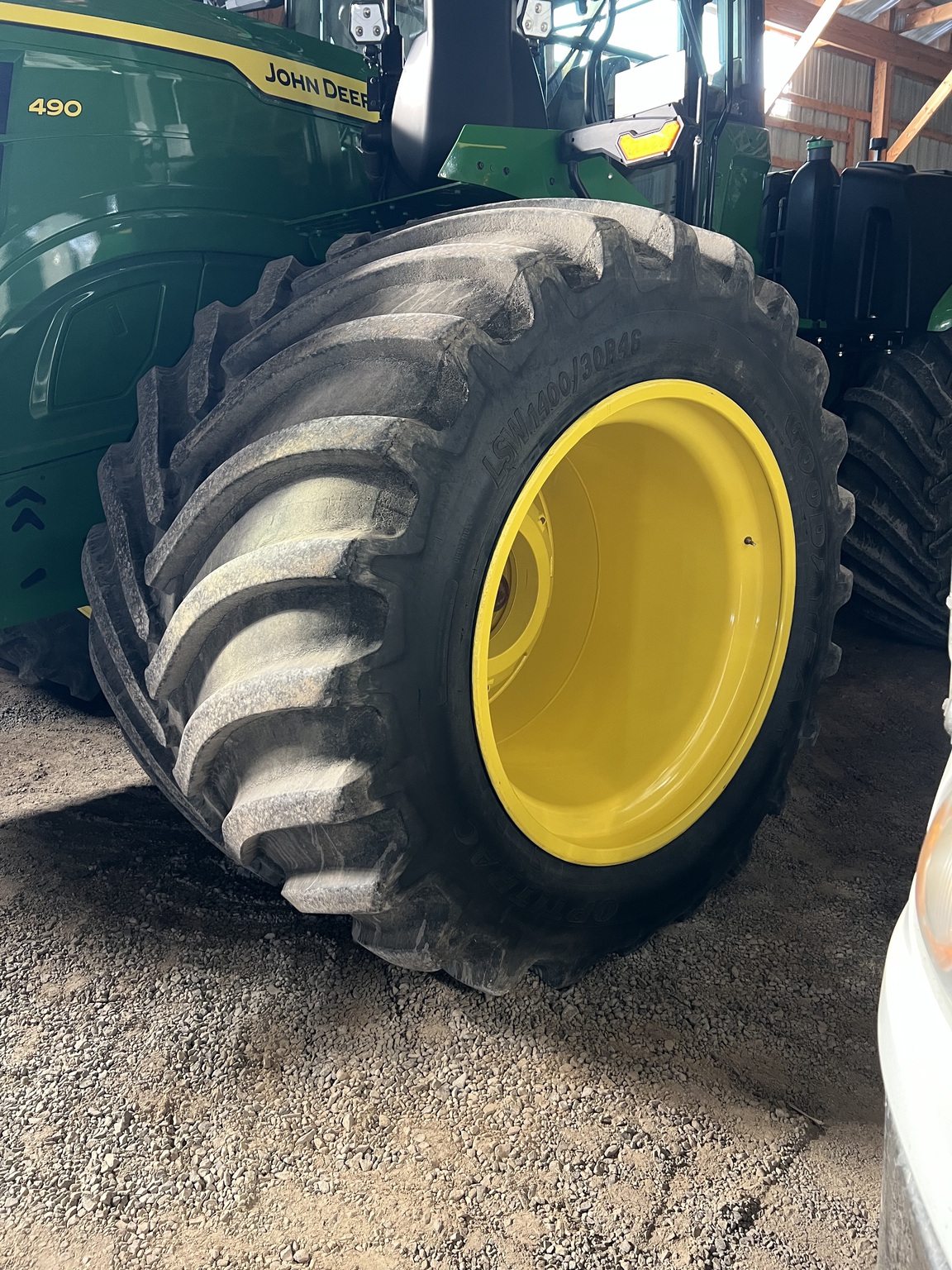2023 John Deere 9R 490 Image 3