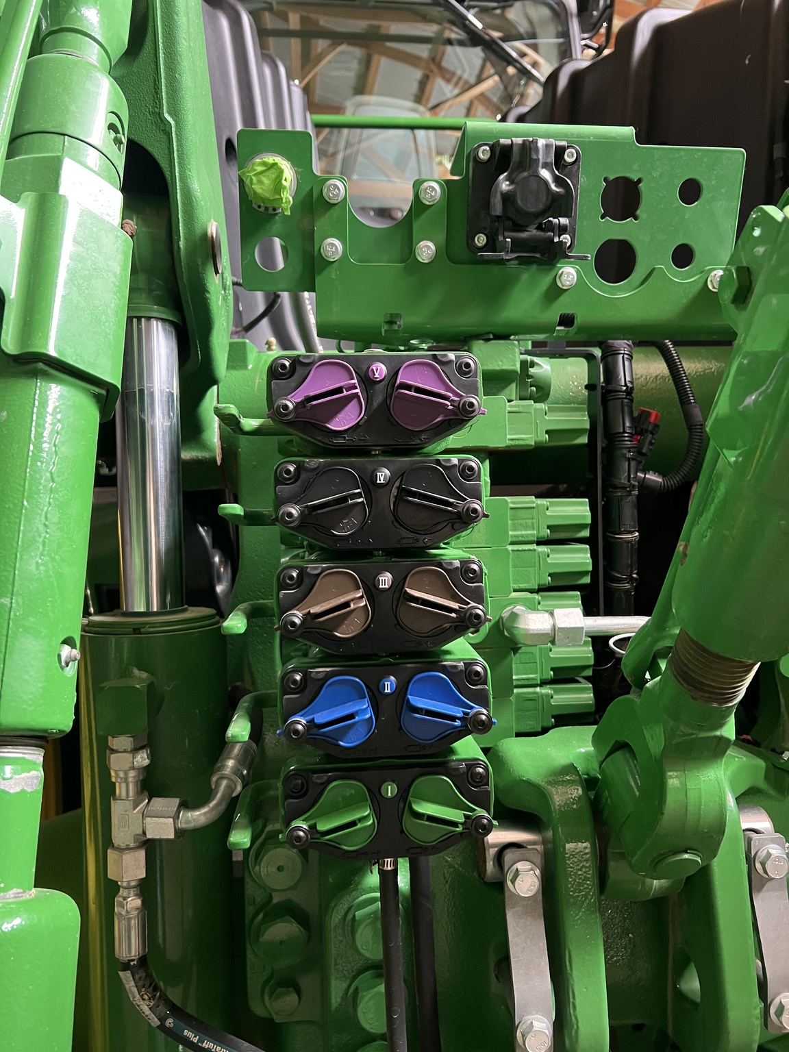 2023 John Deere 9R 490 Image 9
