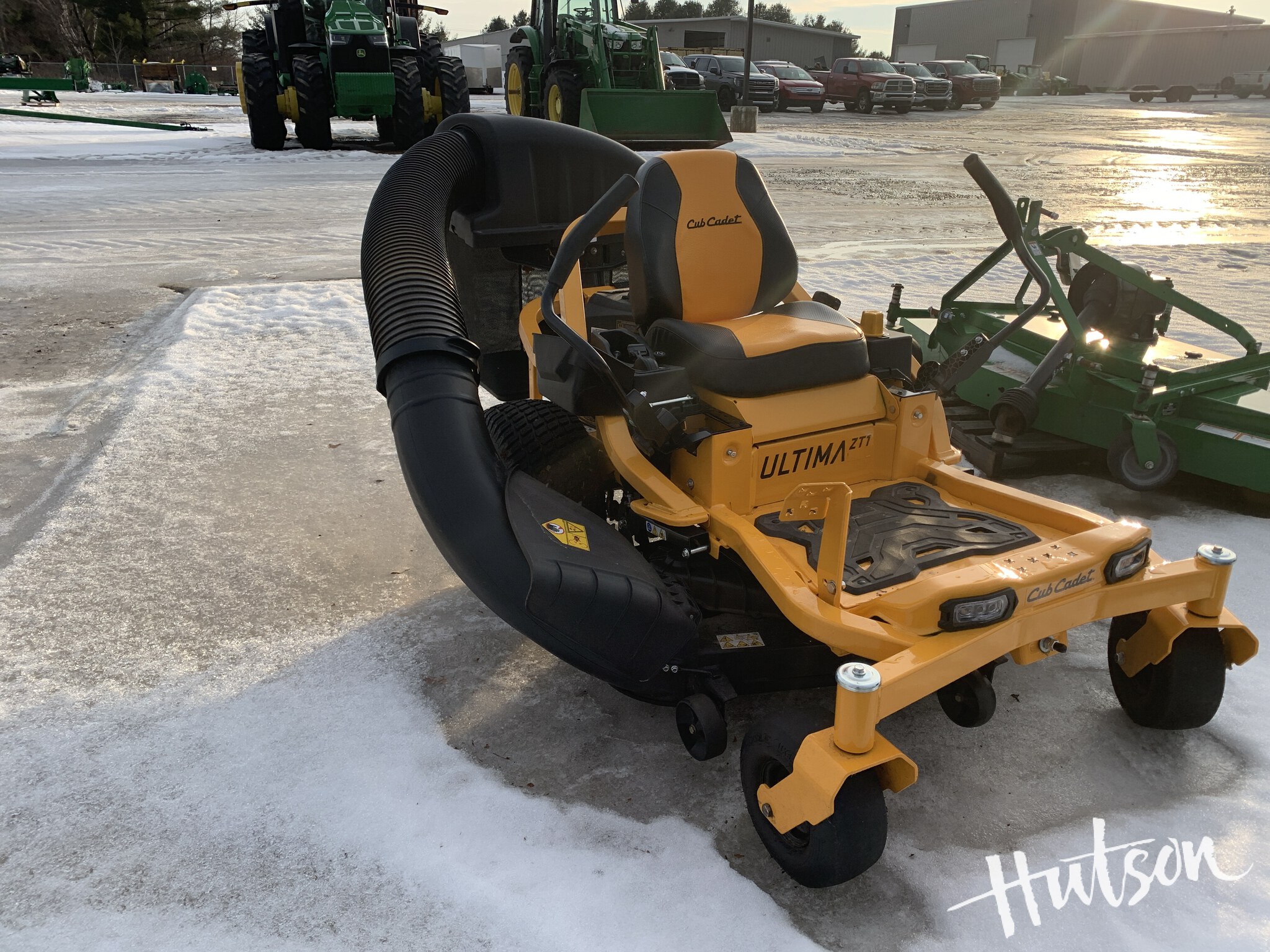 2023 Cub Cadet ZT1 50