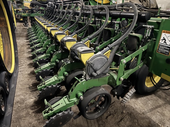 2007 John Deere DB60 - Photo11