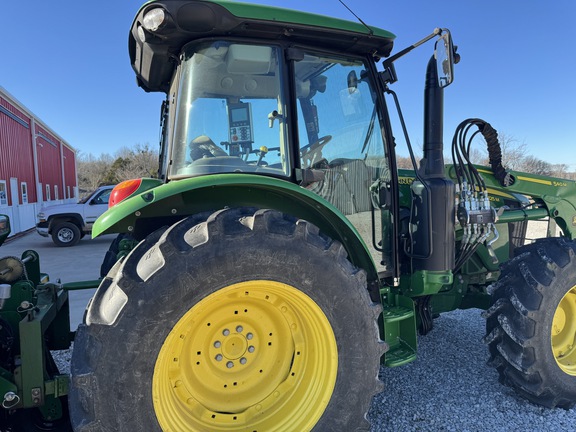 2022 John Deere 5125M