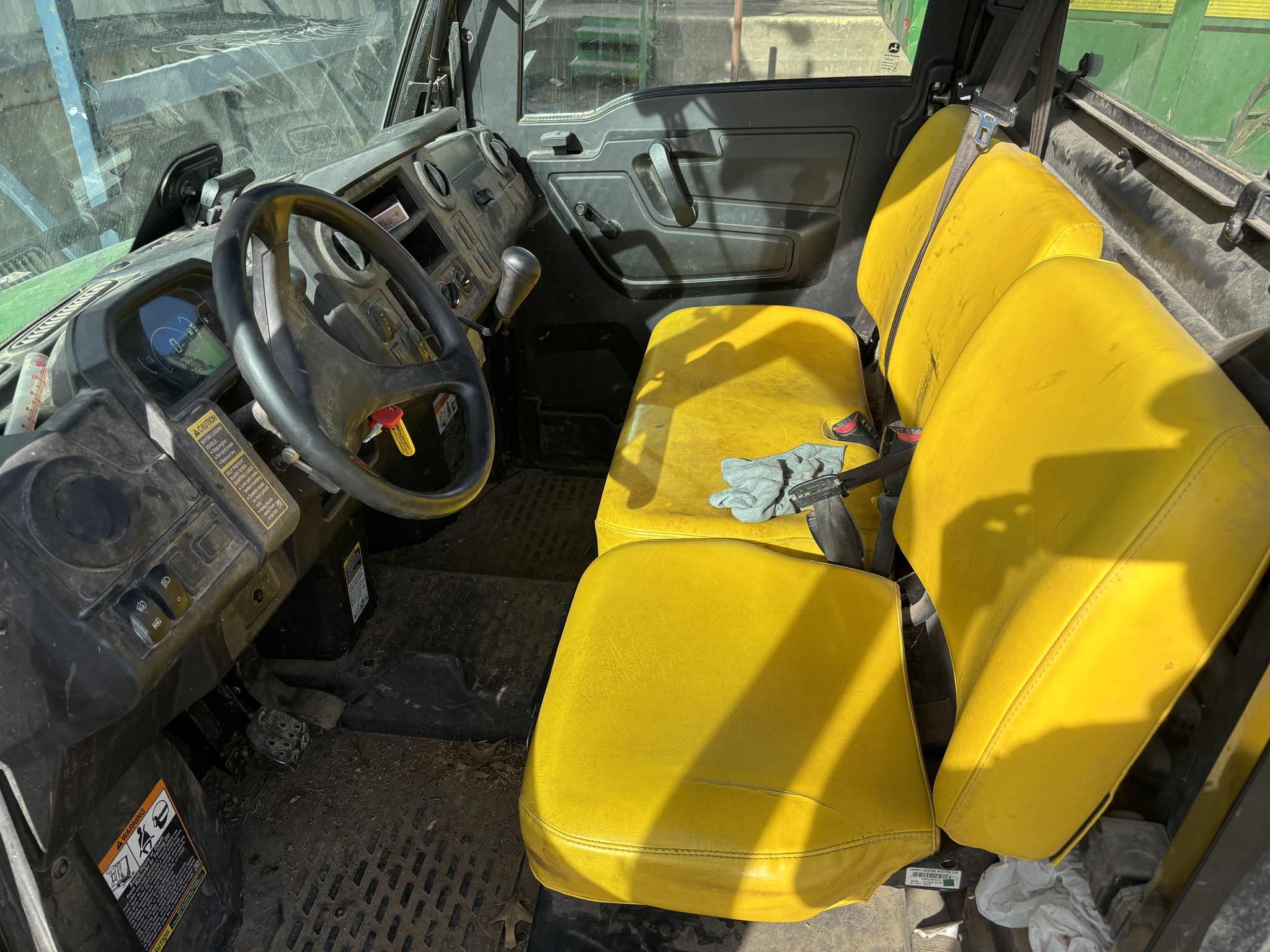  2018 John Deere XUV 835M at Heritage Tractor in Clinton, MO