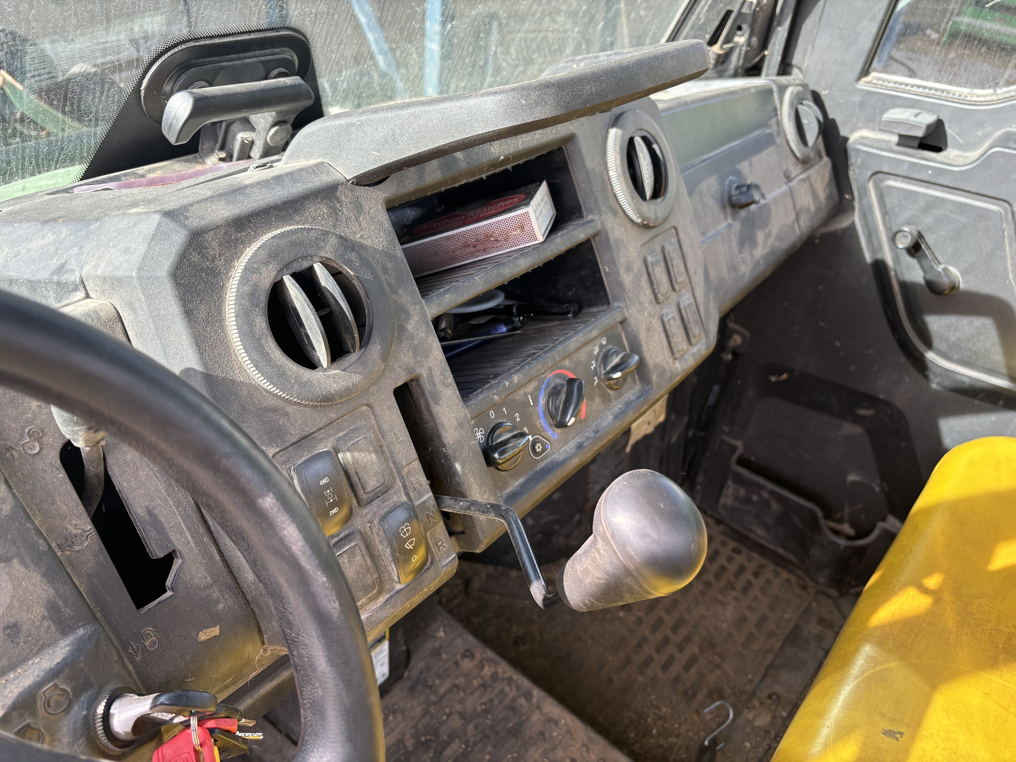  2018 John Deere XUV 835M at Heritage Tractor in Clinton, MO