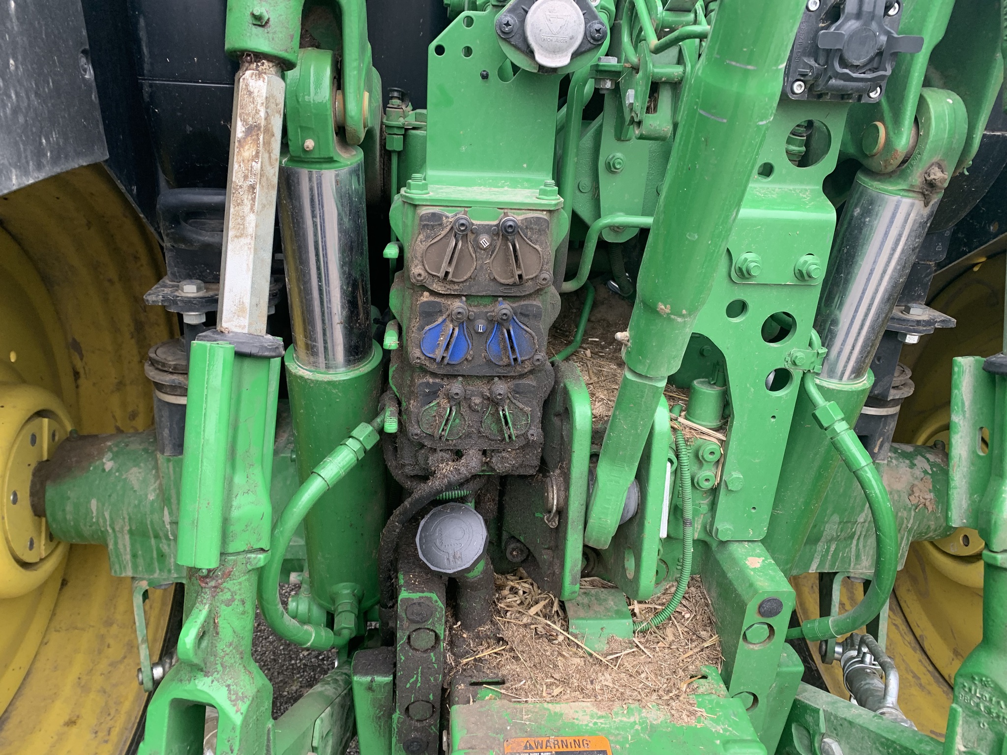 2022 John Deere 6R 130 Image 6