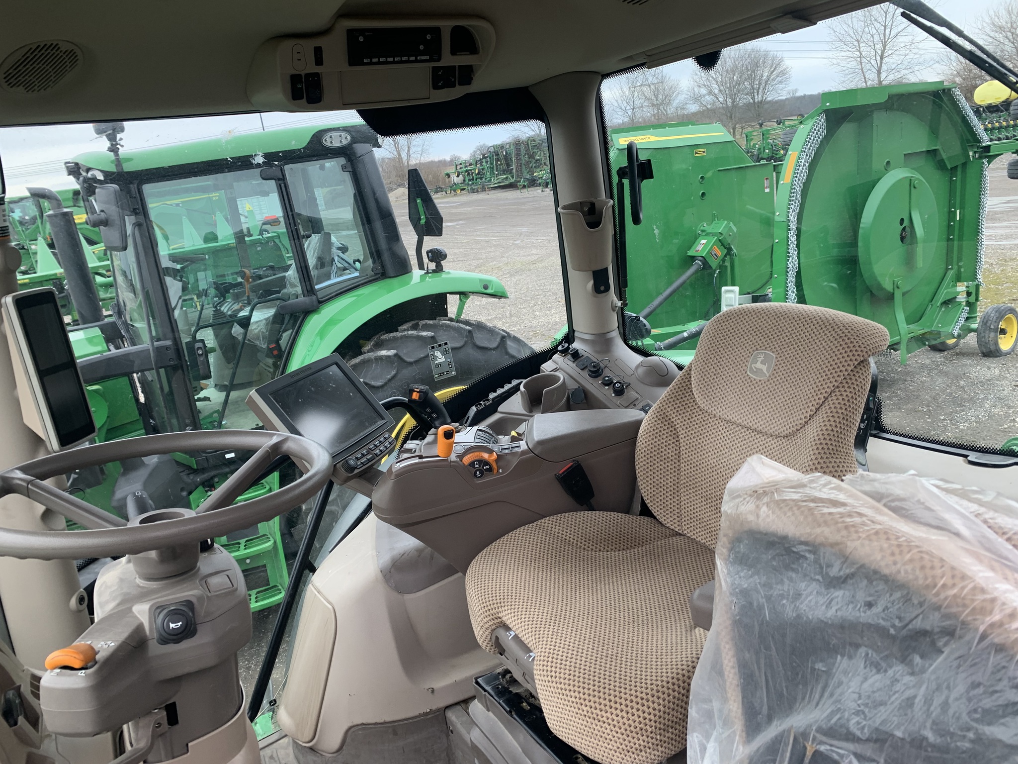 2022 John Deere 6R 130 Image 11