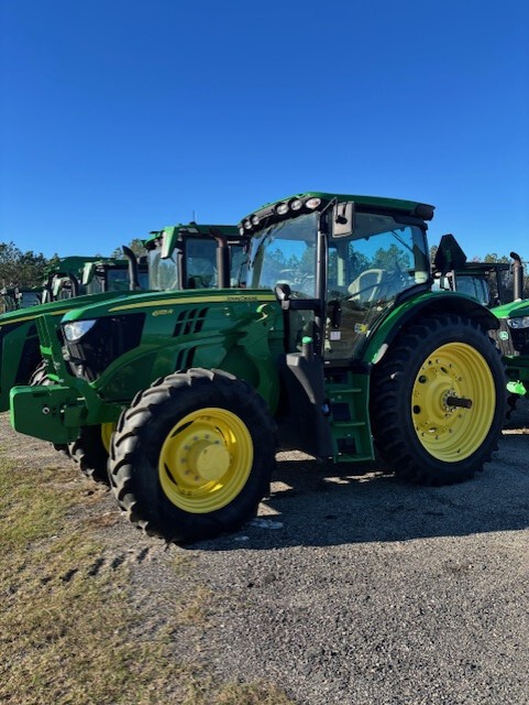 2022 John Deere 6155R Image 3