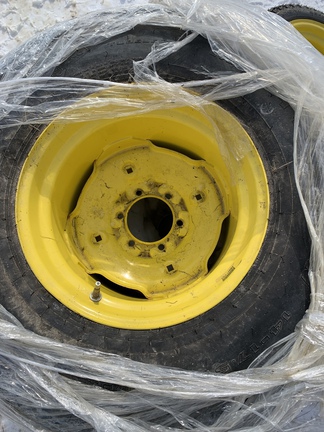 Photo of 14-17.5 & 23x8.50-14 Turf