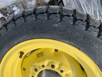 Photo of 14-17.5 & 23x8.50-14 Turf