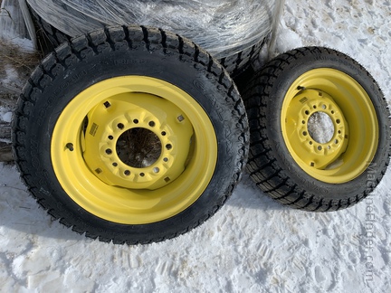 Photo of 14-17.5 & 23x8.50-14 Turf