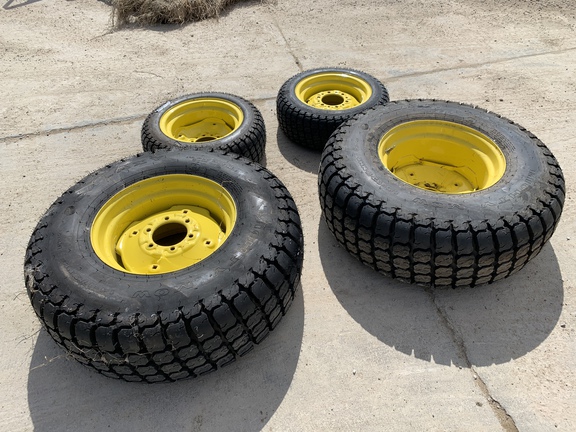 Photo of 14-17.5 & 23x8.50-14 Turf