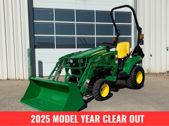  John Deere 1023E